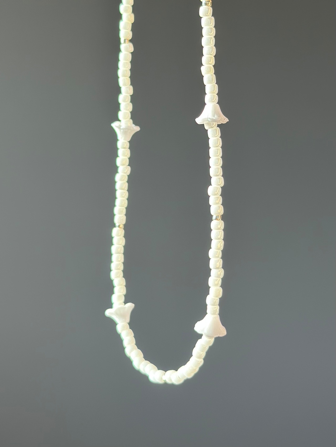czech bellflower beads necklace【 white 】