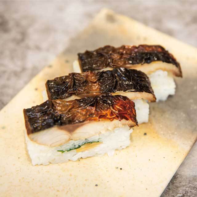 １０切　三太郎の極上焼き鯖寿司　さんとく三太郎Online