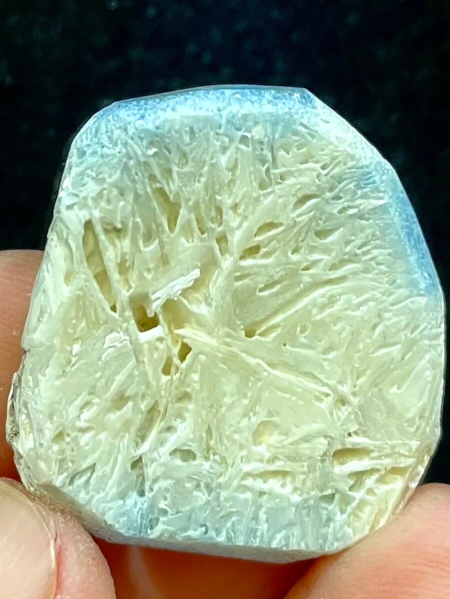 7) 超瞑想「グレイシアライト・ブルーアイス」研磨原石