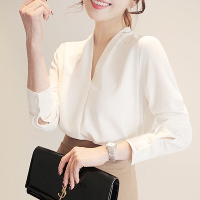 【送料無料】レディース Vネック シフォン 長袖 シャツ ブラウス 大人可愛い ママコーデ ママファッション 韓国 オルチャンファッション 人気 トレンド 新作 20代 30代 40代 きれいめ レトロ シンプル 定番 スタイリッシュ お出かけ デート おしゃれ 通勤 通学 オフィス OL デイリー 普段着 ラフ カジュアル フェミニン シック 体型カバー 着痩せ 着回し インスタ映え 秋 春 夏 CO611