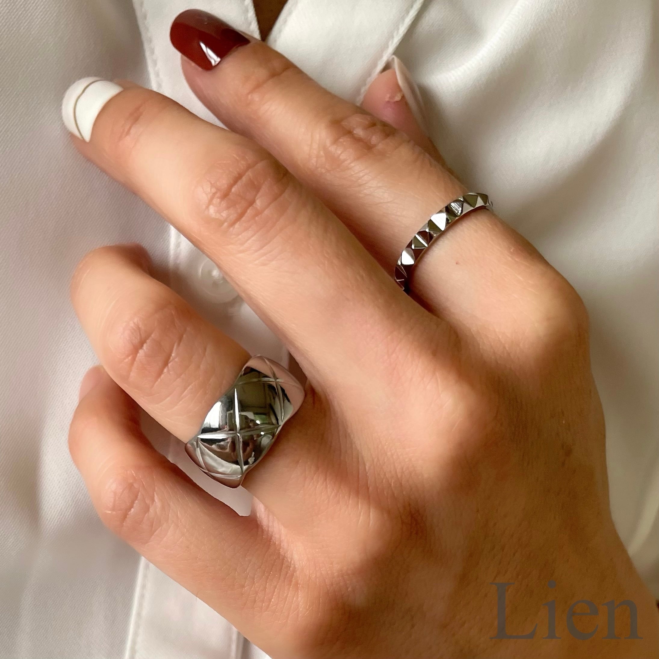 輝く スタッズ リング 指輪◇つけっぱなし!OK 316L サージカル