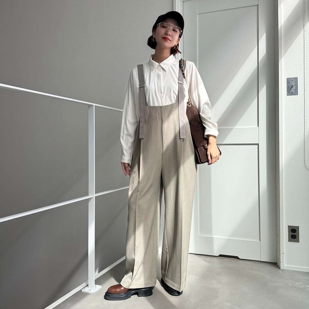 バックデザインタックサロペットPT/グレージュ