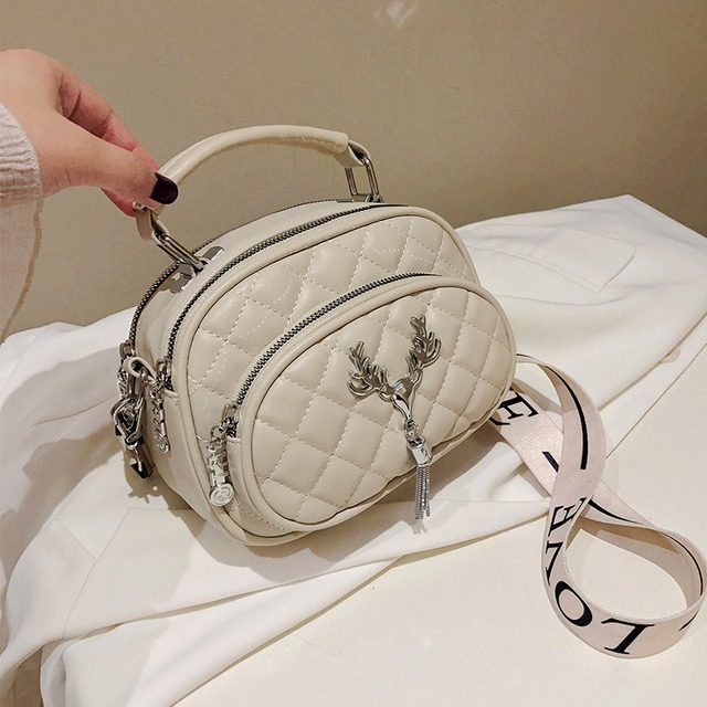 白いバッグ女性2020新しいトレンディなワイルドダイヤモンドチェーンショルダーメッセンジャーバッグネット赤いファッション小さな正方形のバッグ Tiancai_Wing_Bag4993518