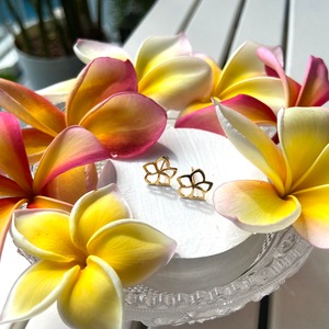 plumeria earrings (K18gp / SILVER)