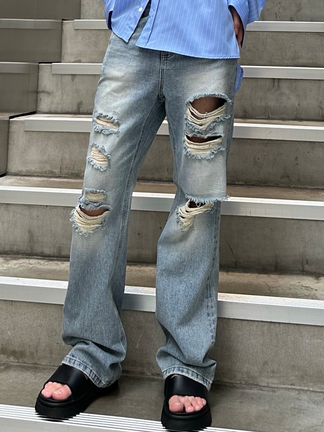 ALUDE SELECT】thighs damage flare denim(2color) | 【ALUDE】韓国 