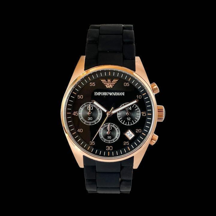 エンポリアルマーニ　EMPORIO ARMANI 腕時計　黒×金