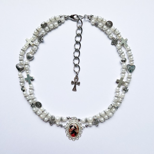 Complicated Necklace with Maria Medaille and cotton pearl