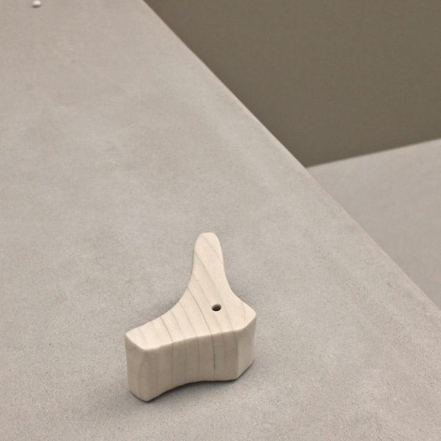 片山亜紀/積層刳貫手 水滴 △(XAK001)