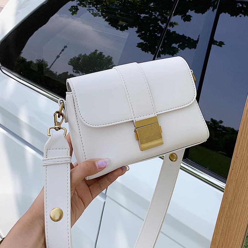 夏のスモールバッグレディースバッグ2020人気の新しい流行のファッションワイルドインメッセンジャーバッグネットレッドワンショルダースモールスクエアバッグ 手作りハンドバック69024427467