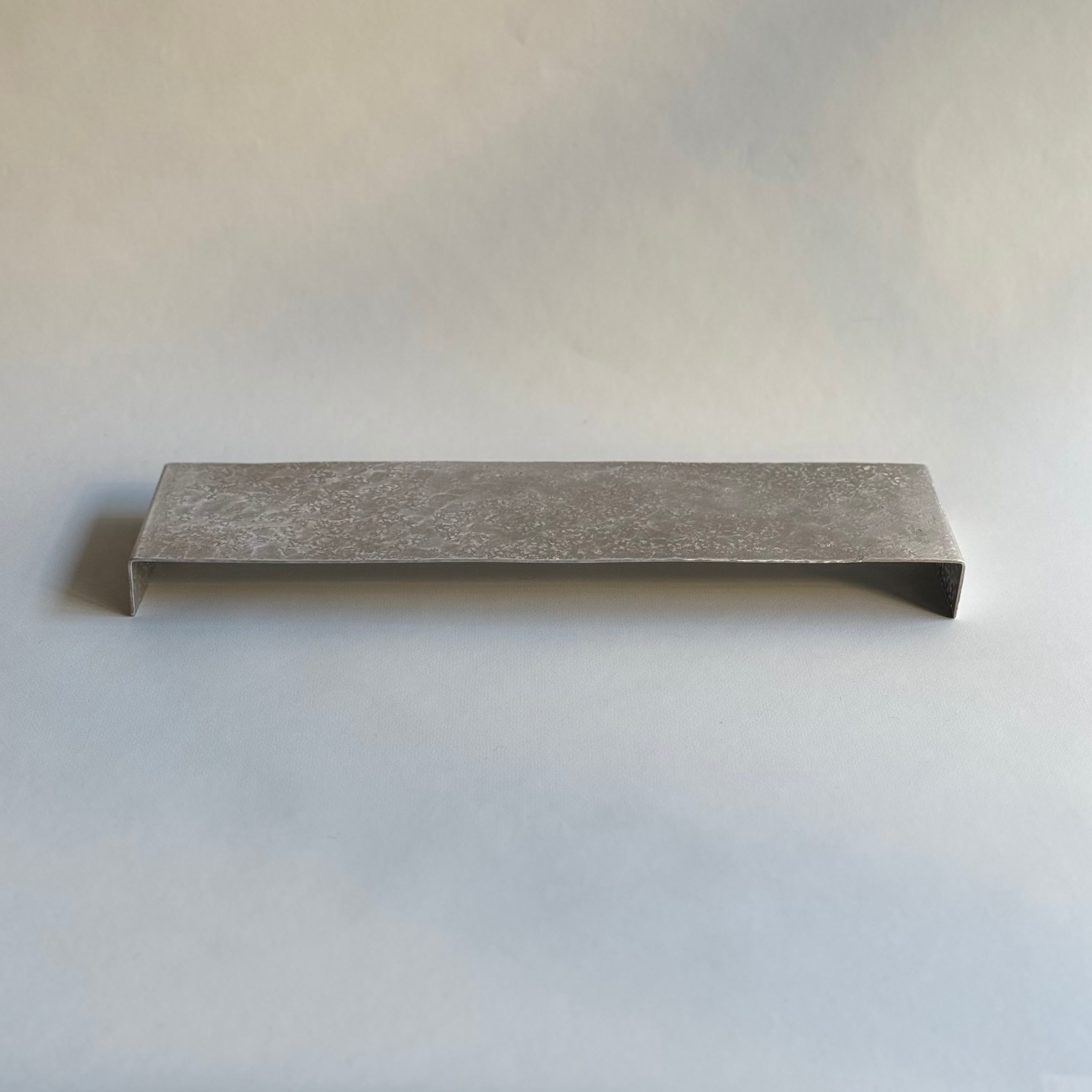 渡辺遼 置き床 へろへろ L アルミニウム