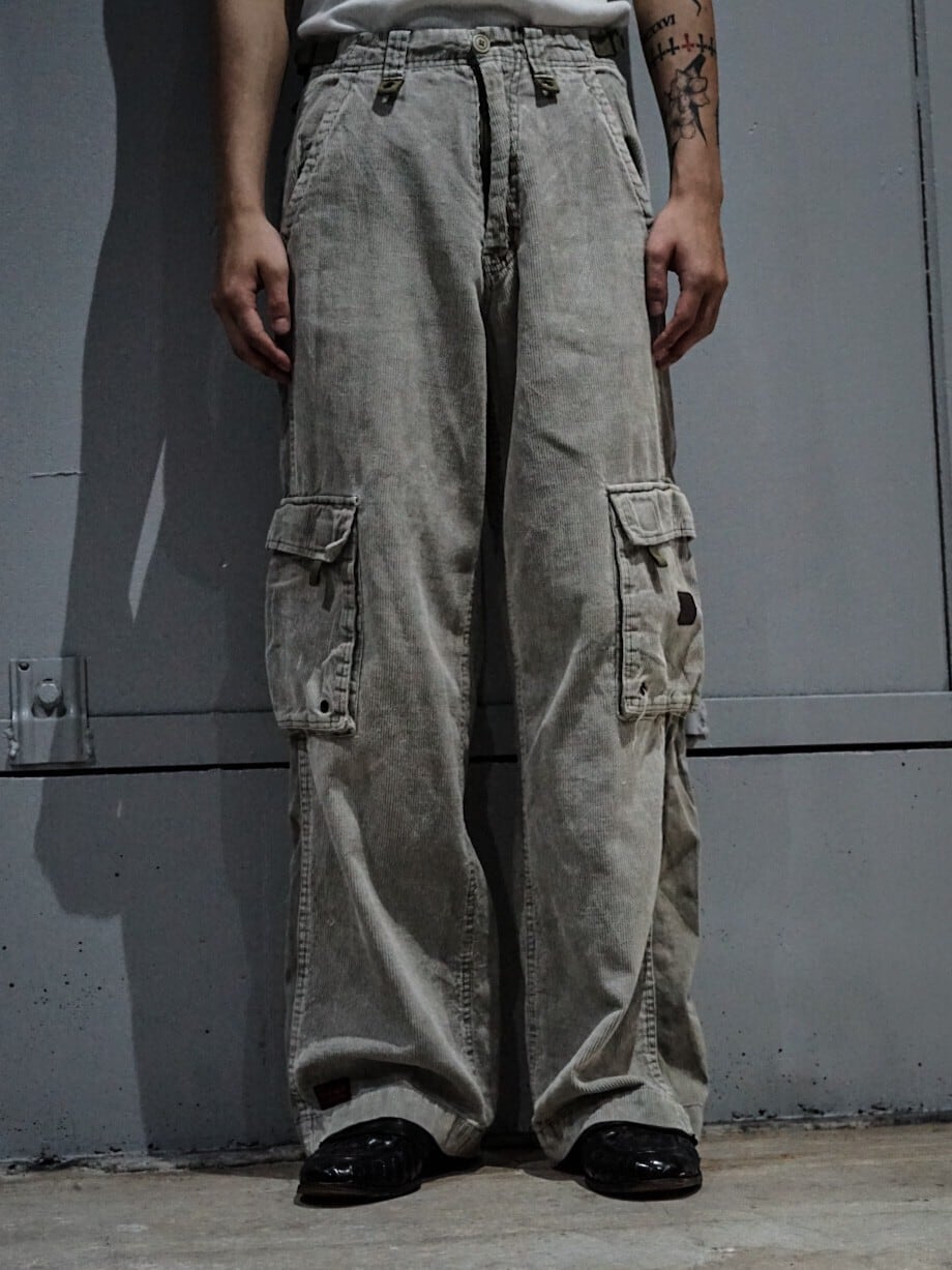 【NOTHIN GNESS WORLD】gimmick flared jeans