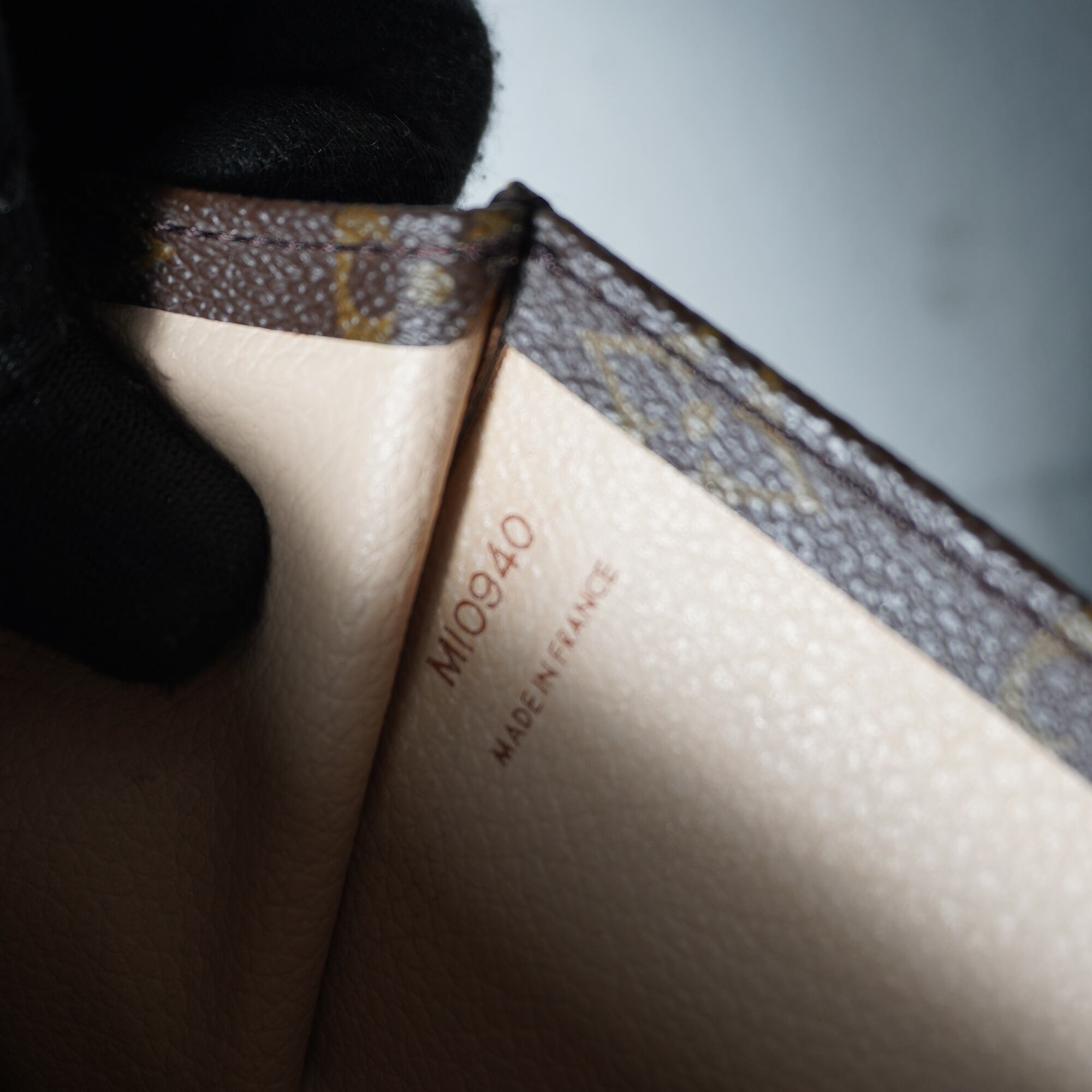 LOUIS VUITTON】ルイヴィトン サックプラモノグラムトートバッグ brown