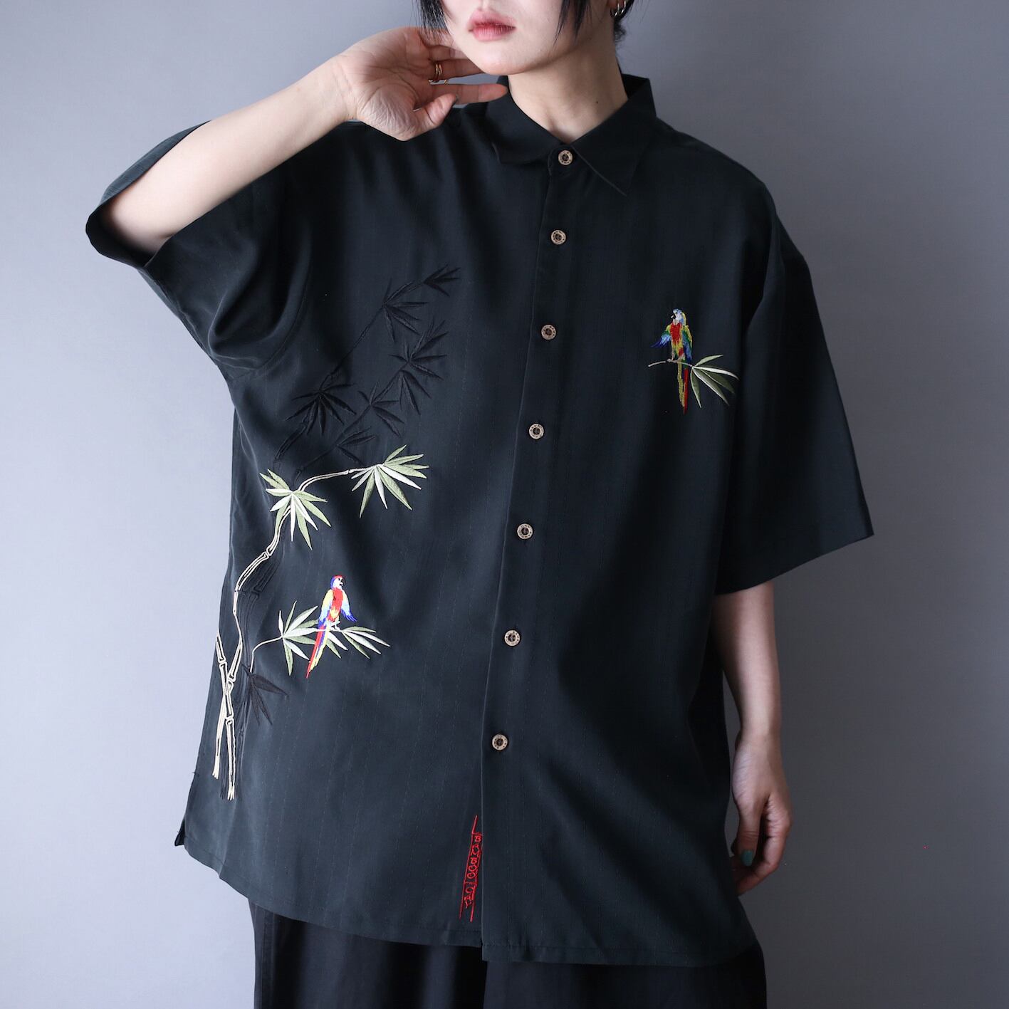 "刺繍×鳥" front and back design over silhouette h/s shirt