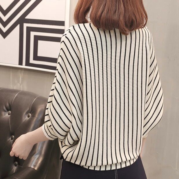 トップス デート シャツ ブラウス 上着 ミモレ ミモレ丈 ロング ロング丈 ミディアム丈 袖あり 長袖 ボリューム袖 ドルマンスリーブ フレアスリーブ ホルンスリーブ 萌袖 襟付き フレア セミフレア 細身 ストレート ワイド Aライン Iライン スマート 前開き 透け感 伸縮性 トップス デート カットソー 白トップス ミディアム丈 袖あり 7分袖 七