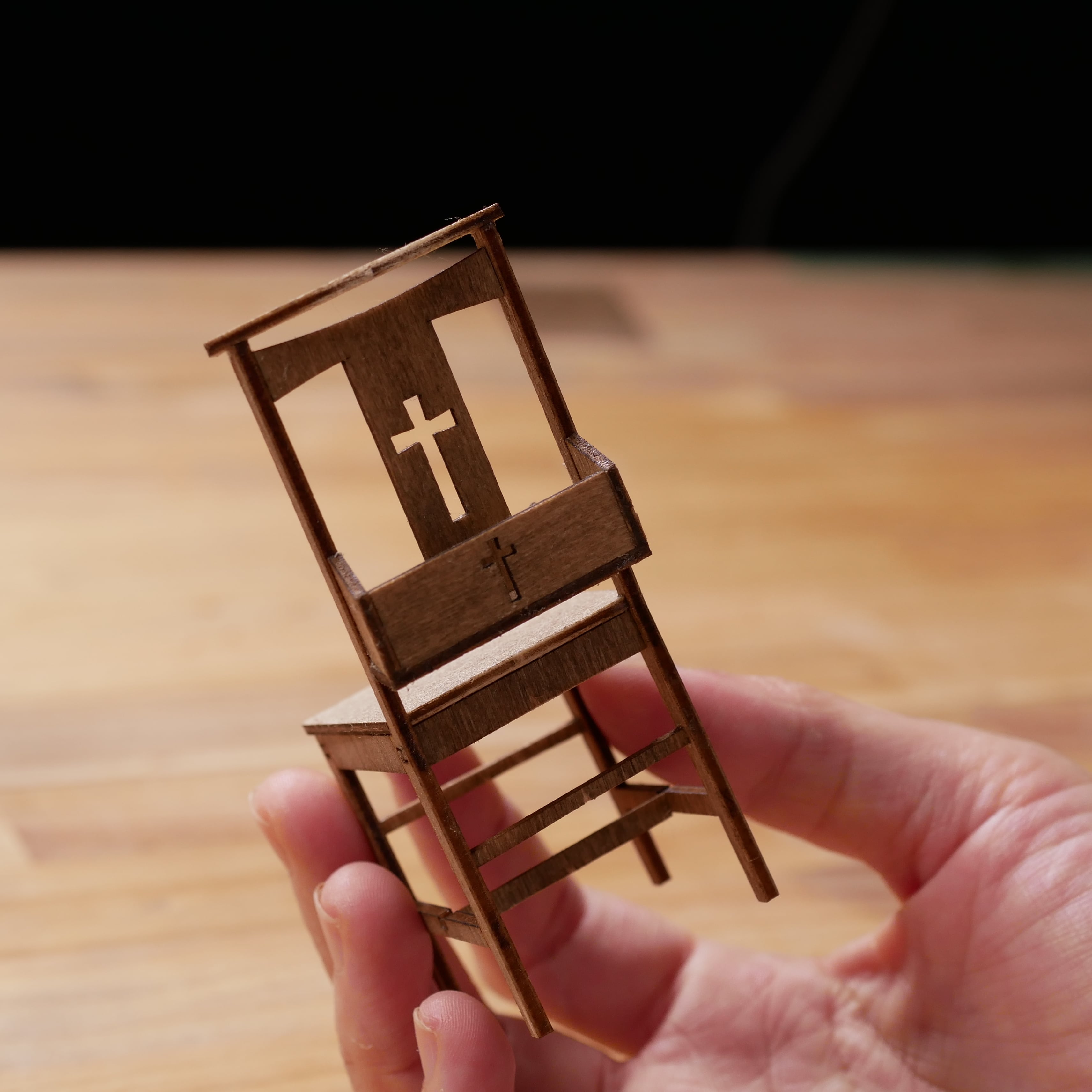 教会の椅子 L033 ミニチュア ドールハウス 手作りキット miniature