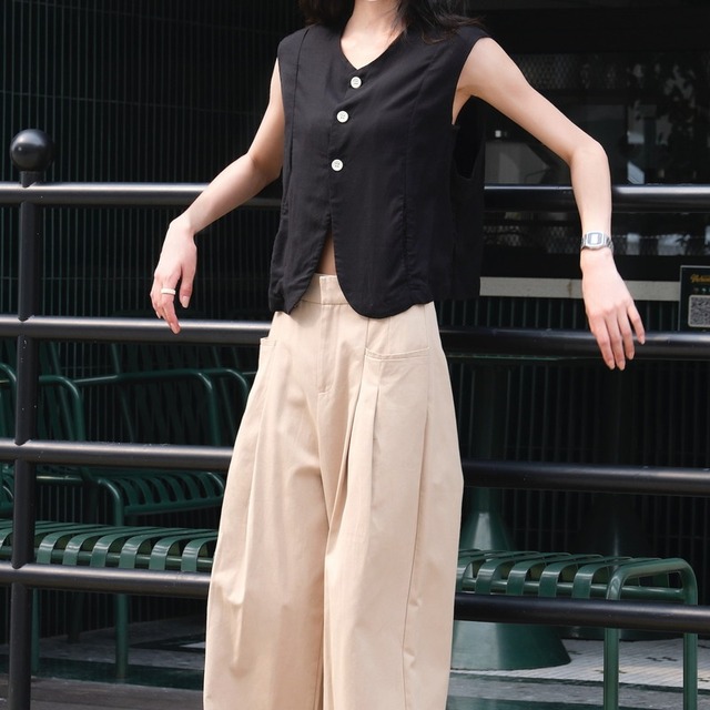 round hem short vest　10787