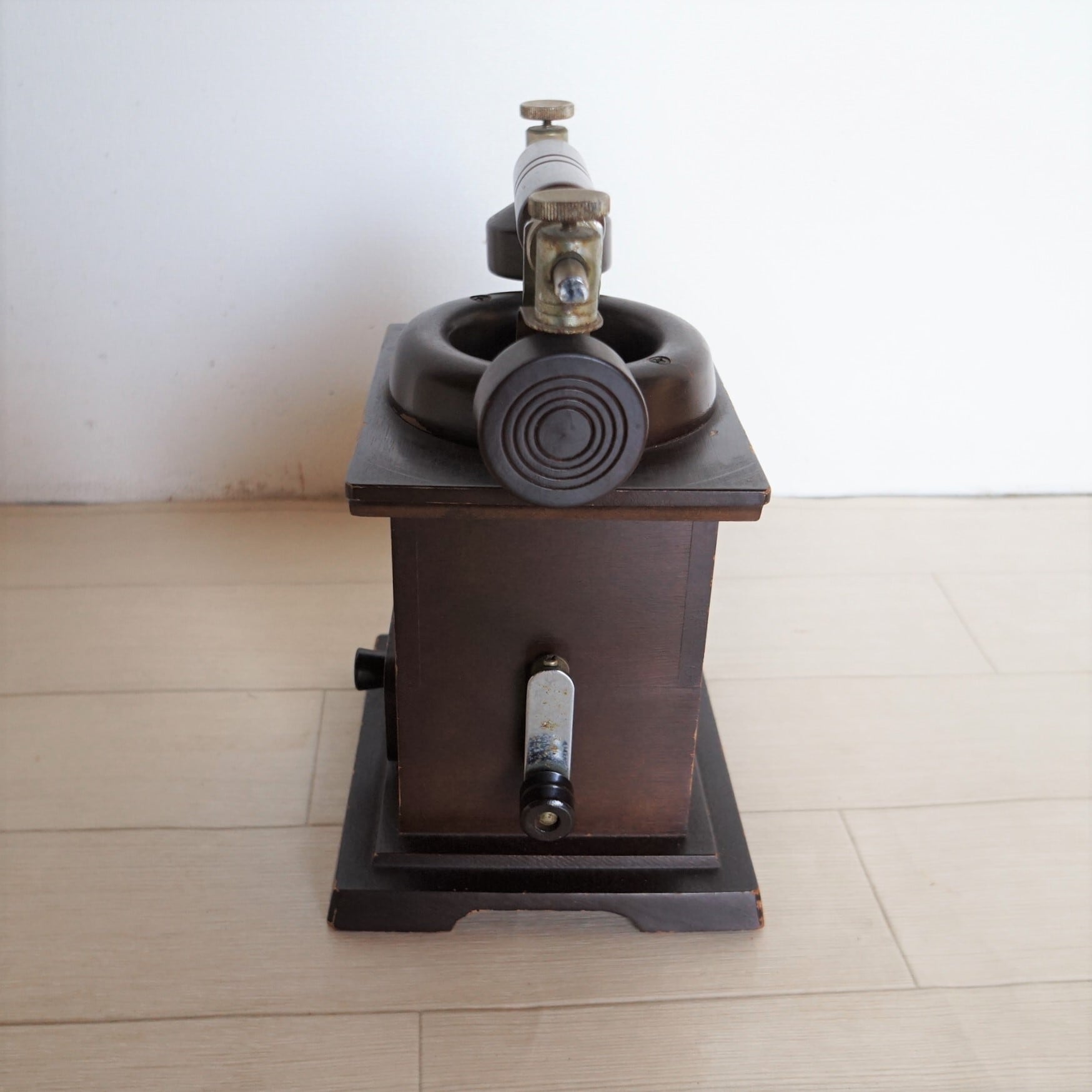 コレクション 23】ハリオ 電話型のコーヒーミル | 純喫茶家具の村田商會