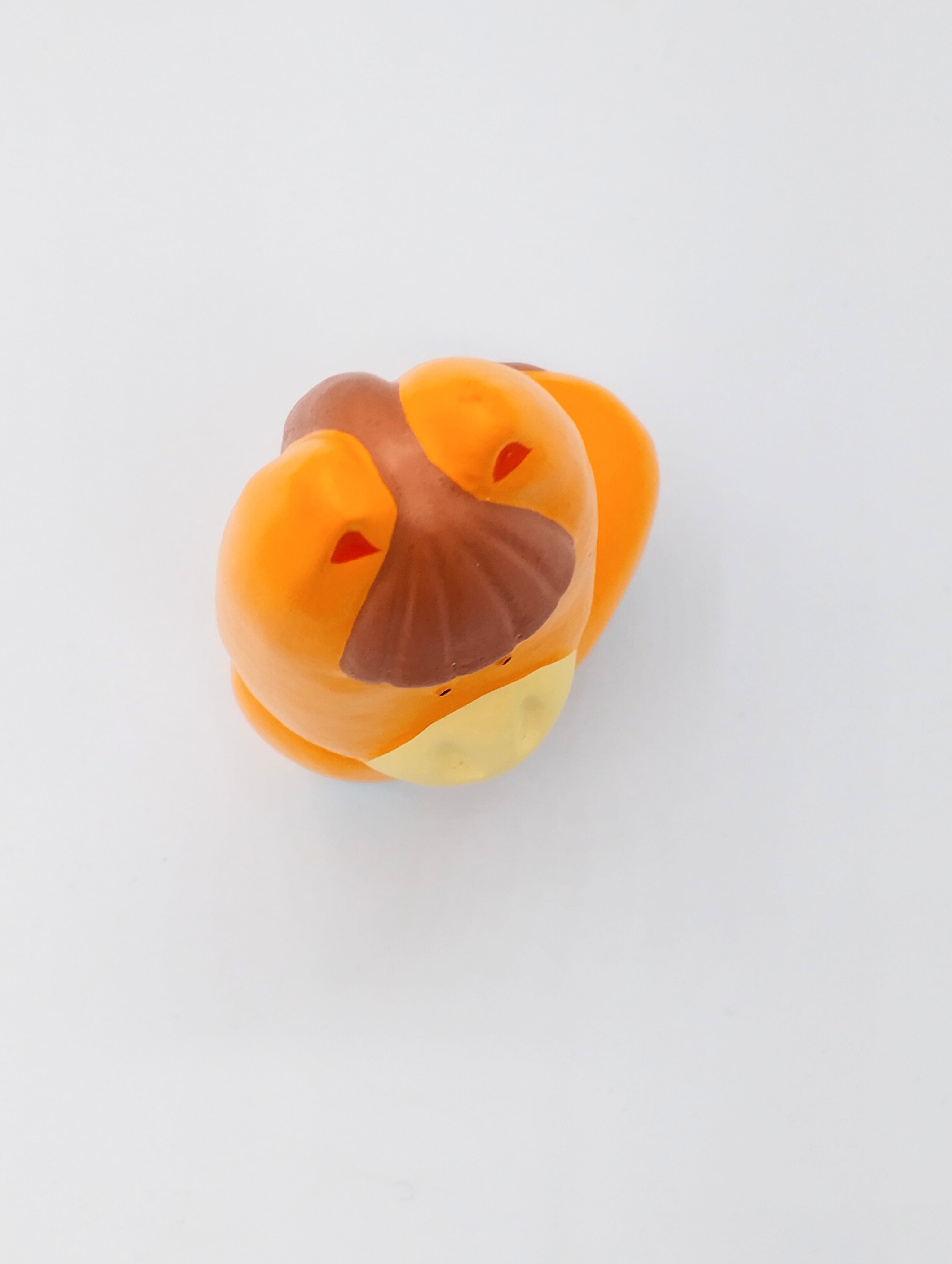 5%寄附◎ 玉石 馬型置物 出世縁起物 開運 風水 白馬 置物 陶器製 前足を上げた馬の縁起物 金運 仕事運 出世