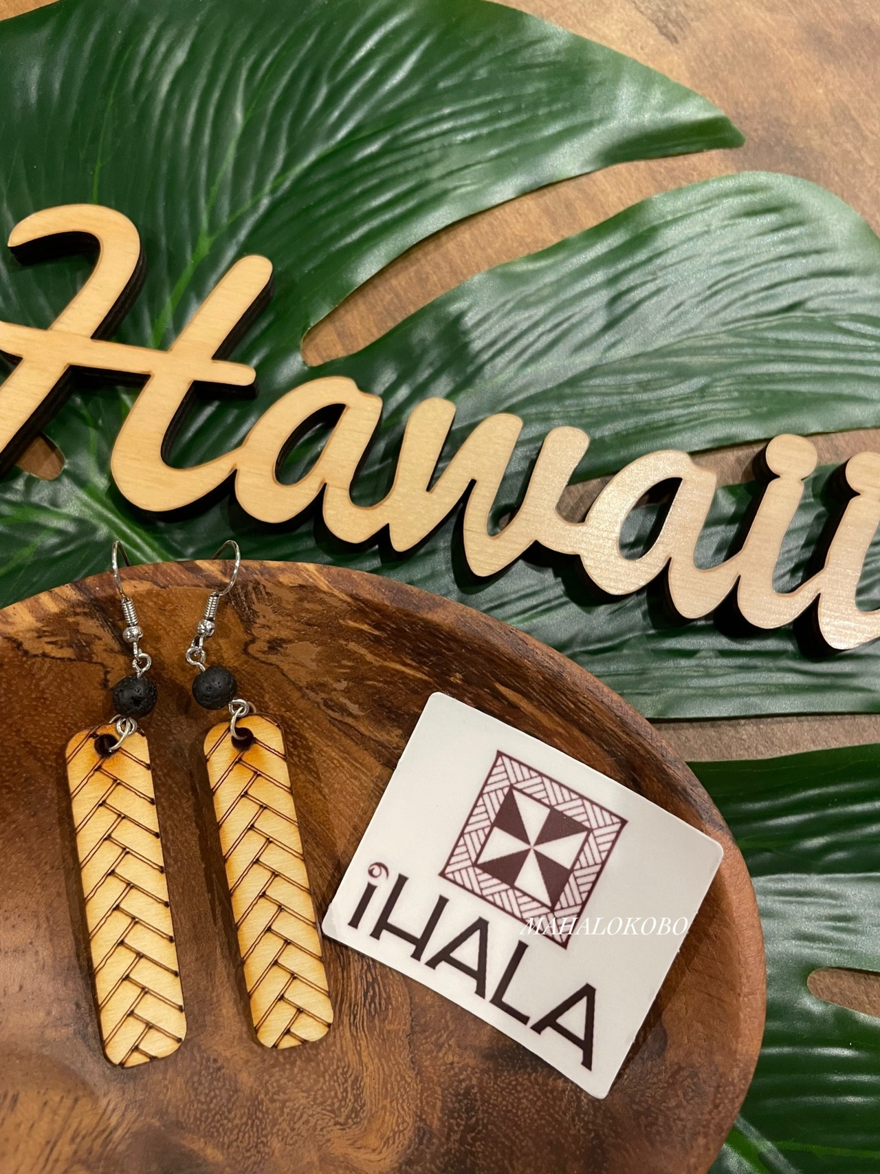 ‘Oeno Hala with Lava Stone Beads☆iHALA　HAWAII