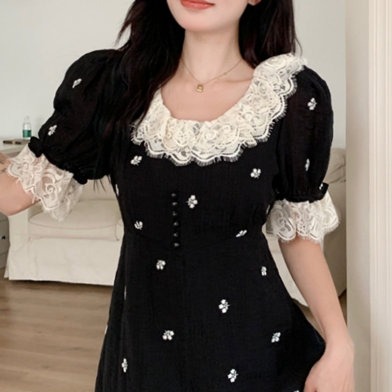 【M-4XL】フリルブラックワンピース