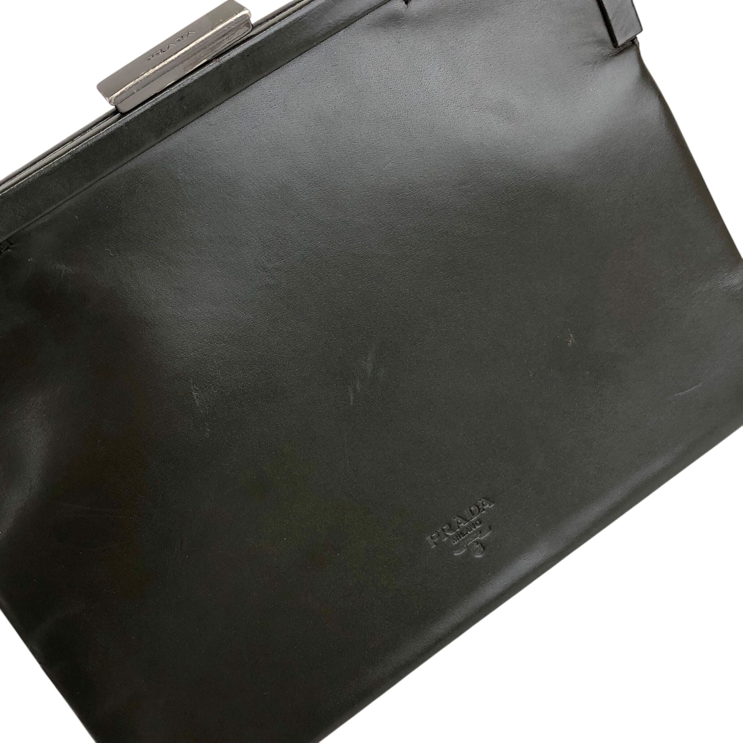 PRADA プラダ ハンドバッグ ダークグリーン ロゴ型押し レザー がま口