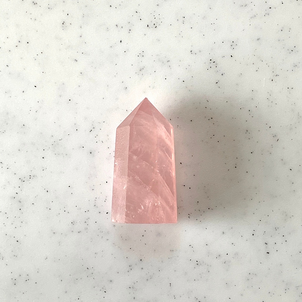 ディープローズクォーツタワー＊レインボー入り＊天然石ポイント＊天然石＊置き物＊インテリア＊T10