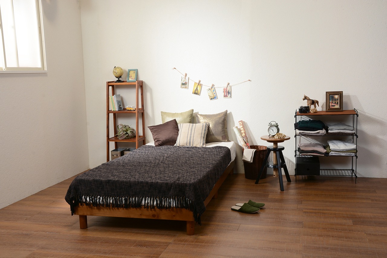 高さが調整できるフラットベッド