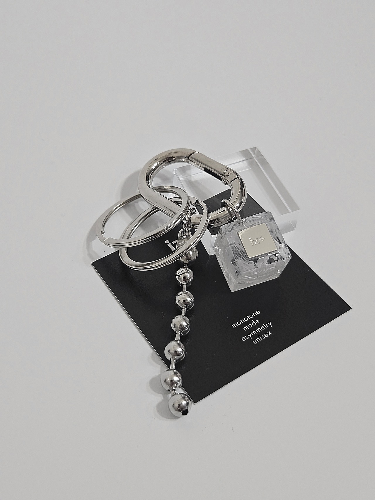PERFUME KEY. [white] - 2