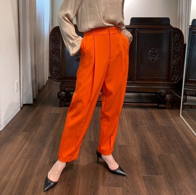 tuck tapered pants orange