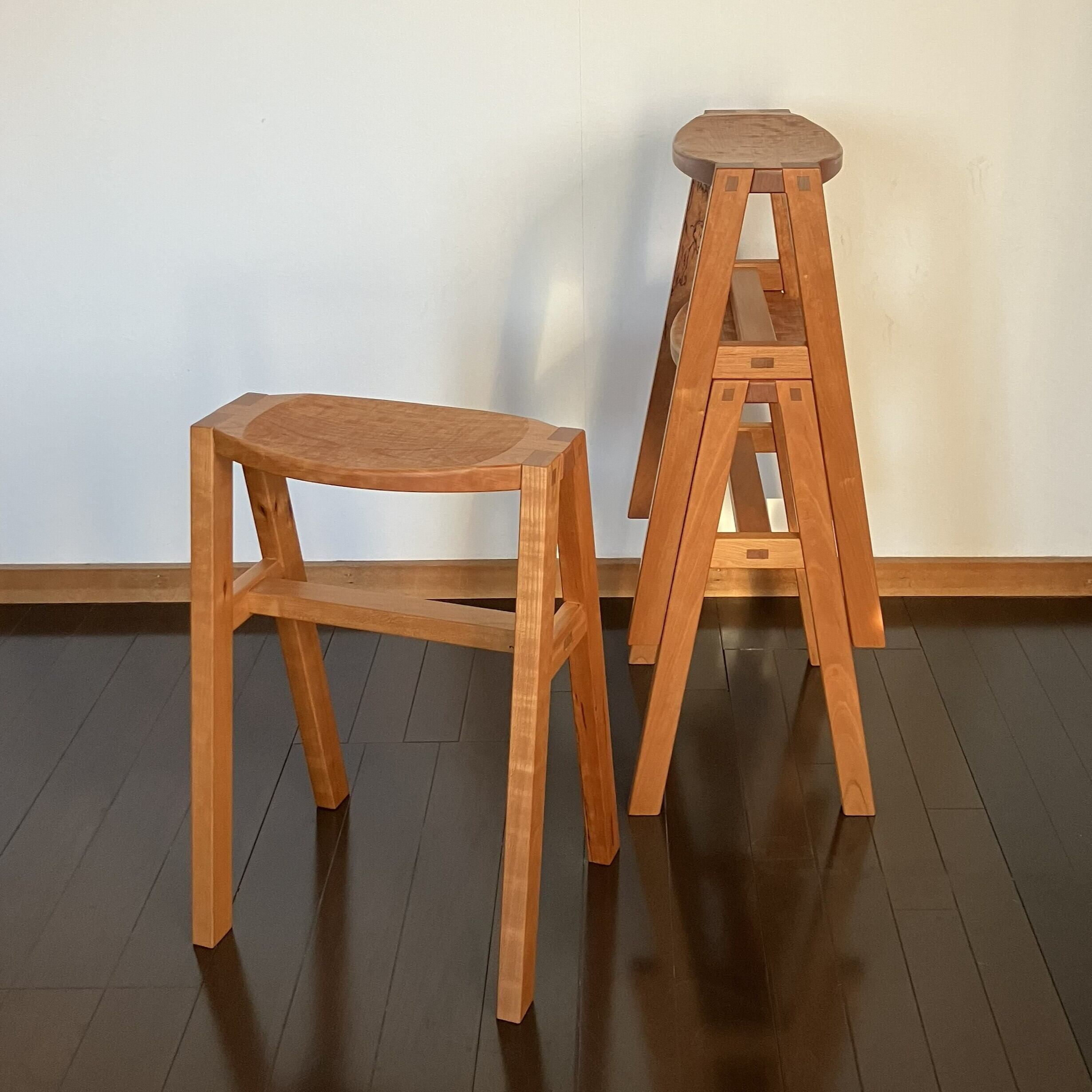 ハイスツール】軽いハイスツール | nove