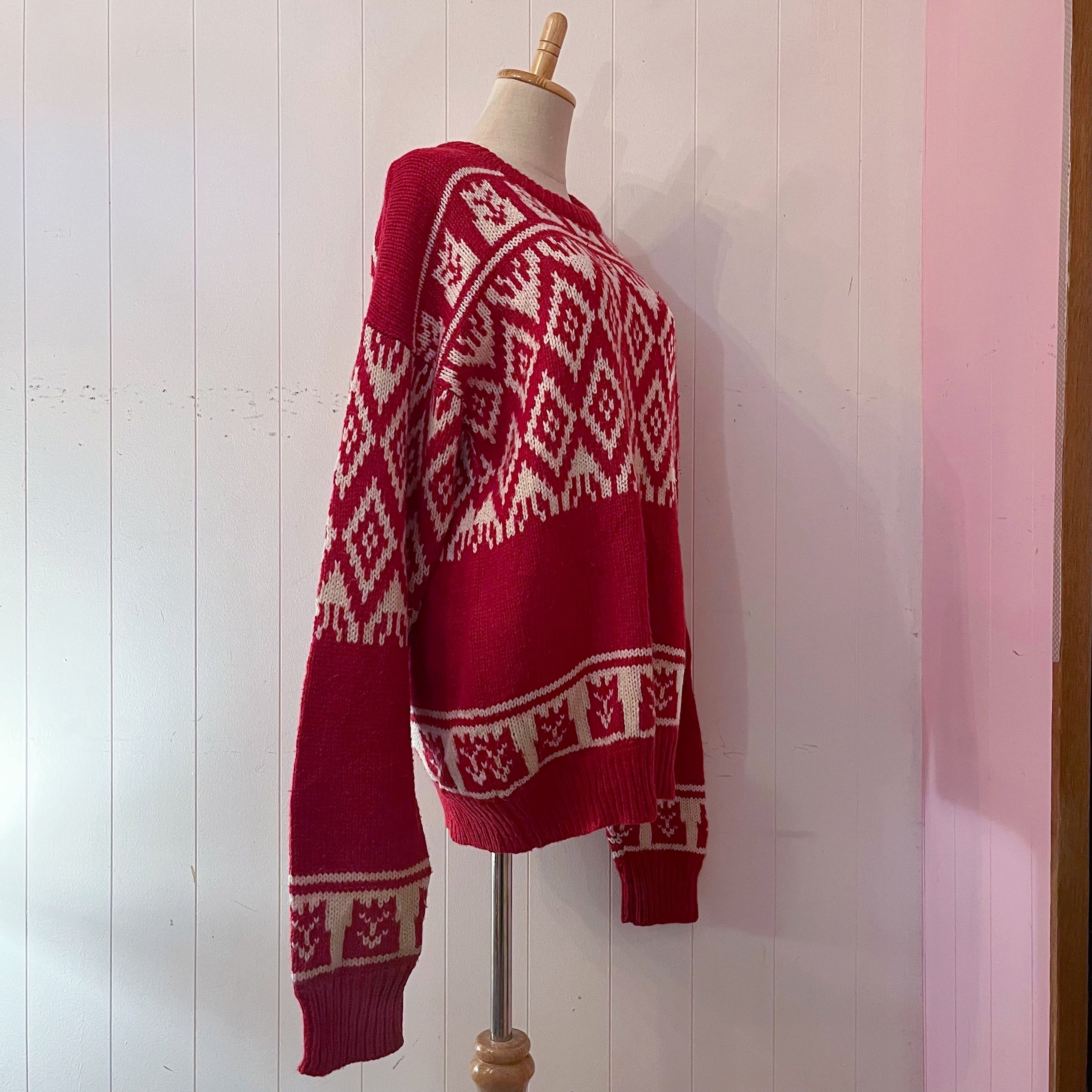 red × white nordic big sweater