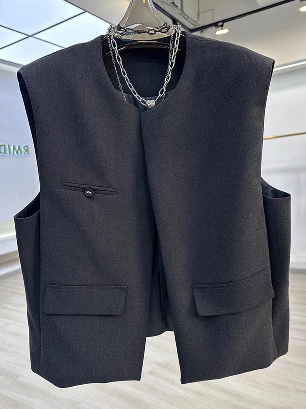 オーバーショルダースーツベスト A0570 - 2