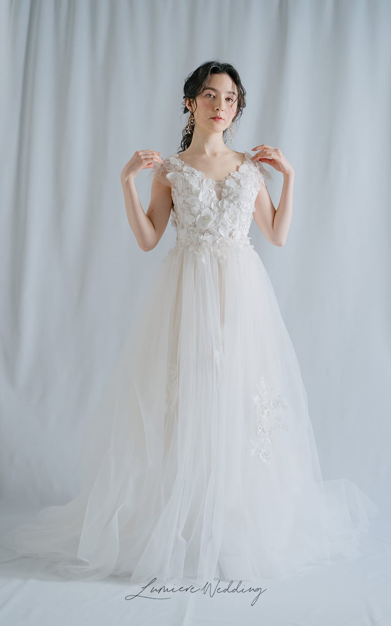 Maiuspalae [E-3-ma] RENTAL PRICE | Lumiere Wedding Dress