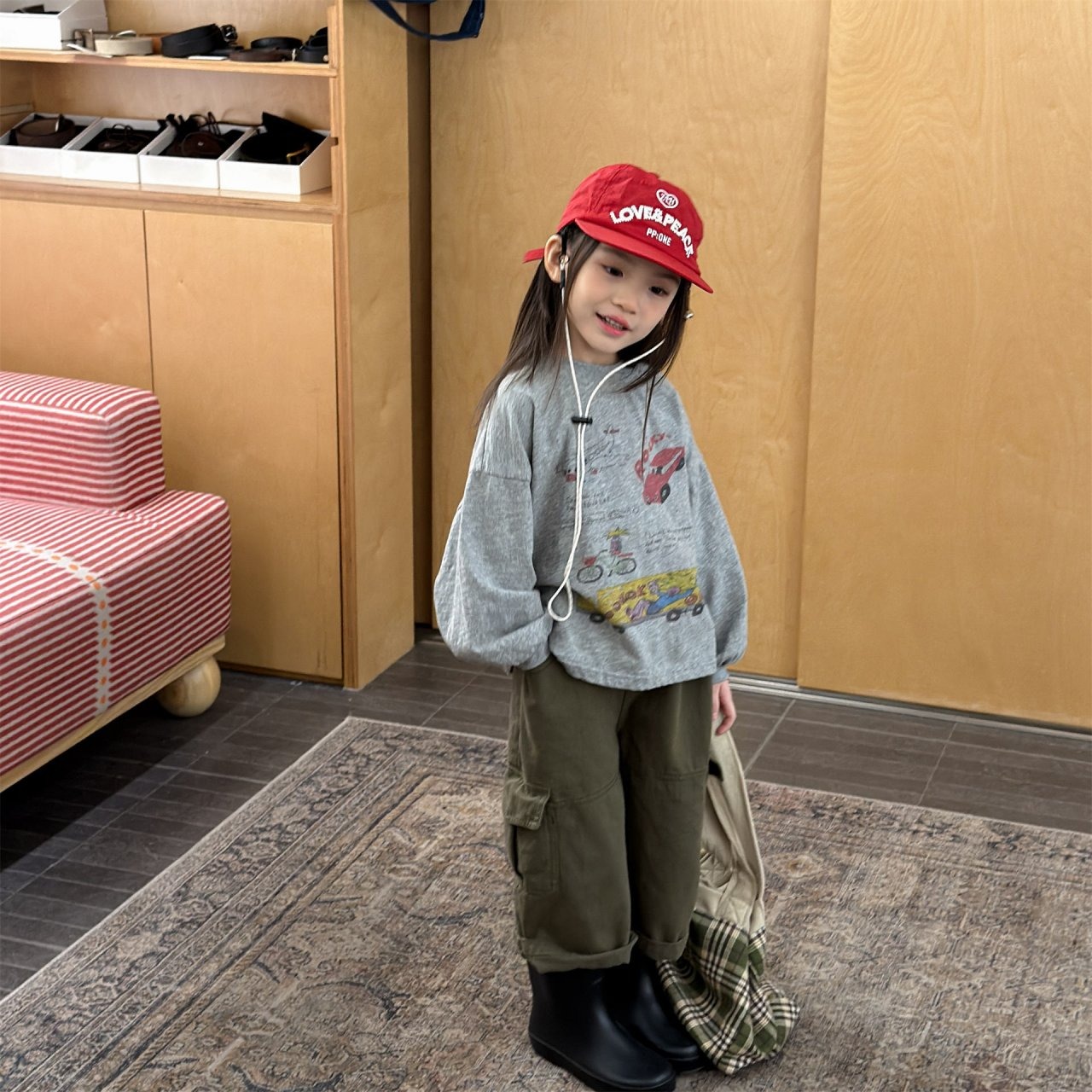 [bdiary] Lian Sweatshirt / [비다이어리] 리안맨투맨