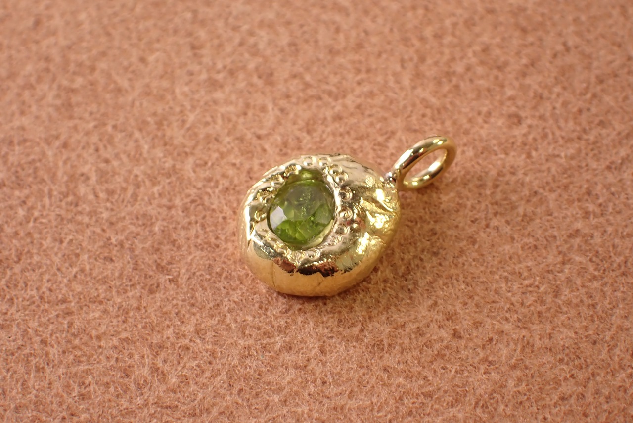 トルマリンペンダントトップ ブラス(真鍮) [D11‐91]