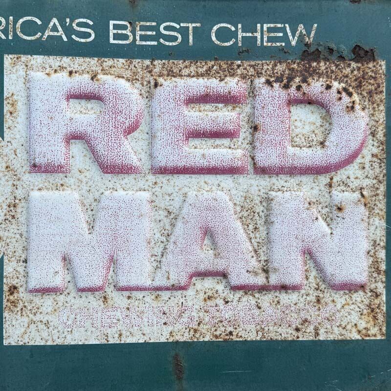 マ*ー様 ビンテージ　アンティーク　看板　タバコ　ジャンク　usa 1970's US Vintage RED MAN Chewing Tobacco Embossed Metal Sign、70