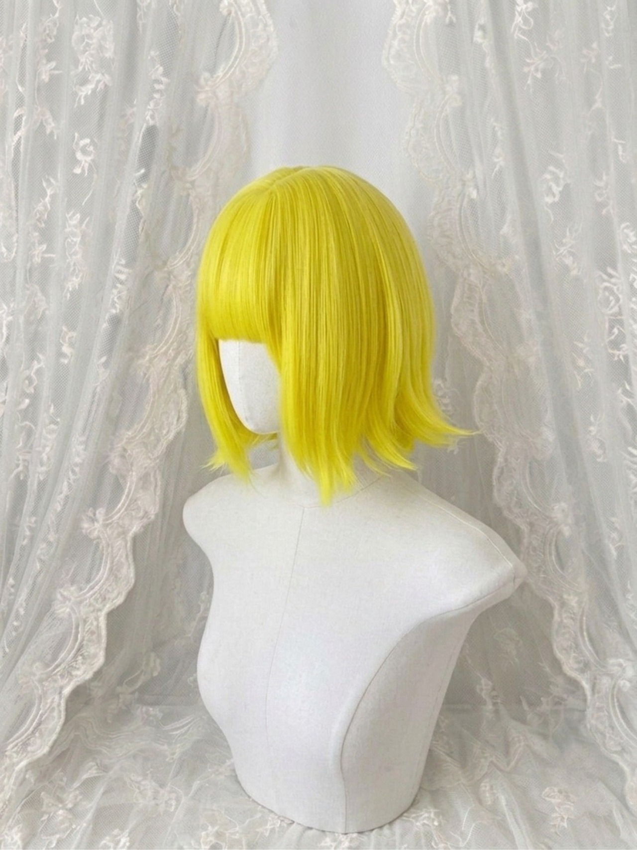 Basic - Volt Yellowシリーズ / Volt Yellow French Bob Wig【商品番号 1064】レースフロントなし×