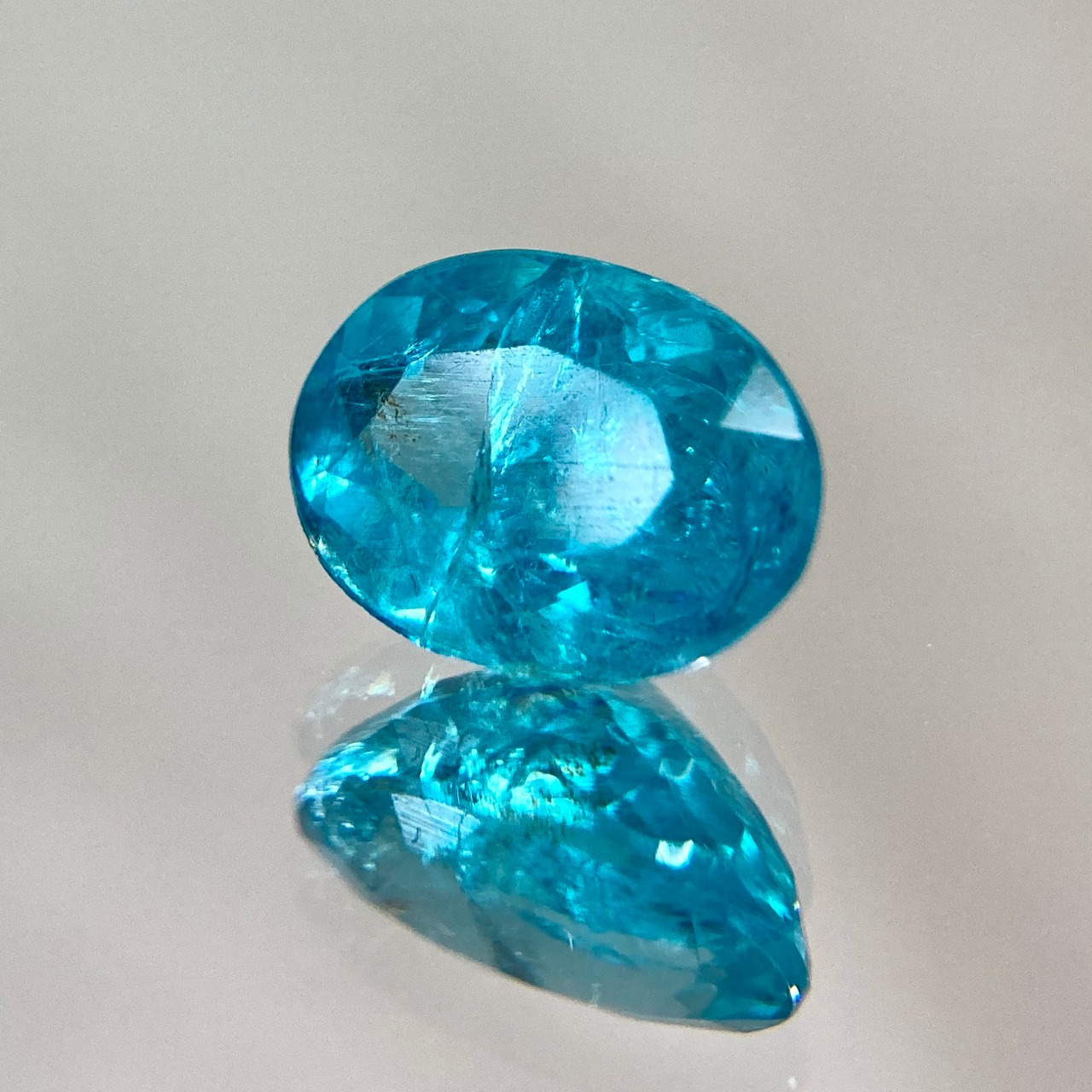 アパタイト 2.277ct ブルー 簡易ソーティング付き
