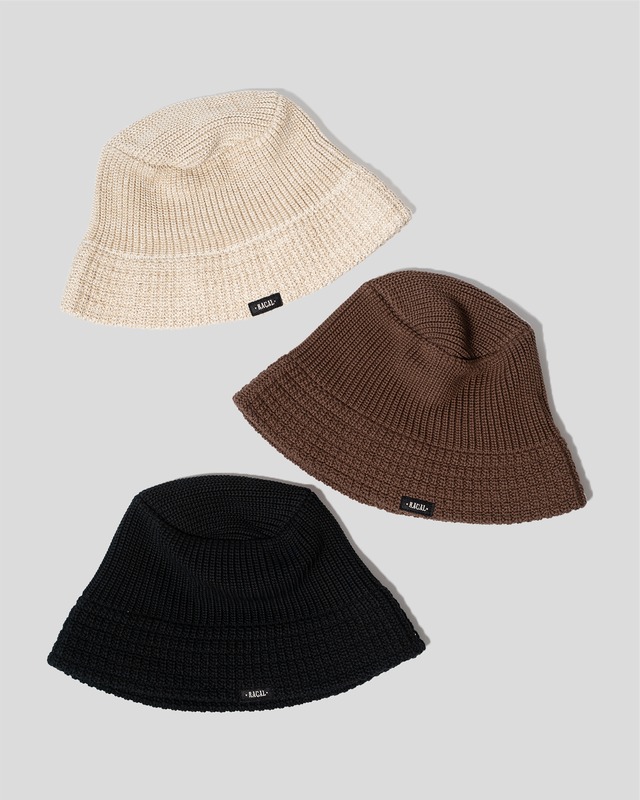 KNIT BUCKET HAT