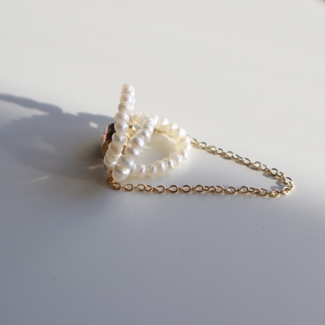 Pearl chain magnet ear cuff