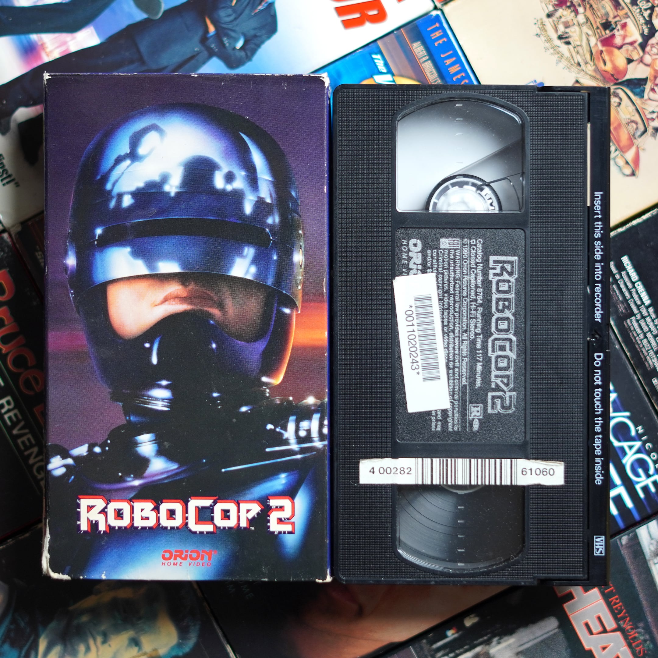RoboCop 2 / 海外版VHS【VD00000196095】