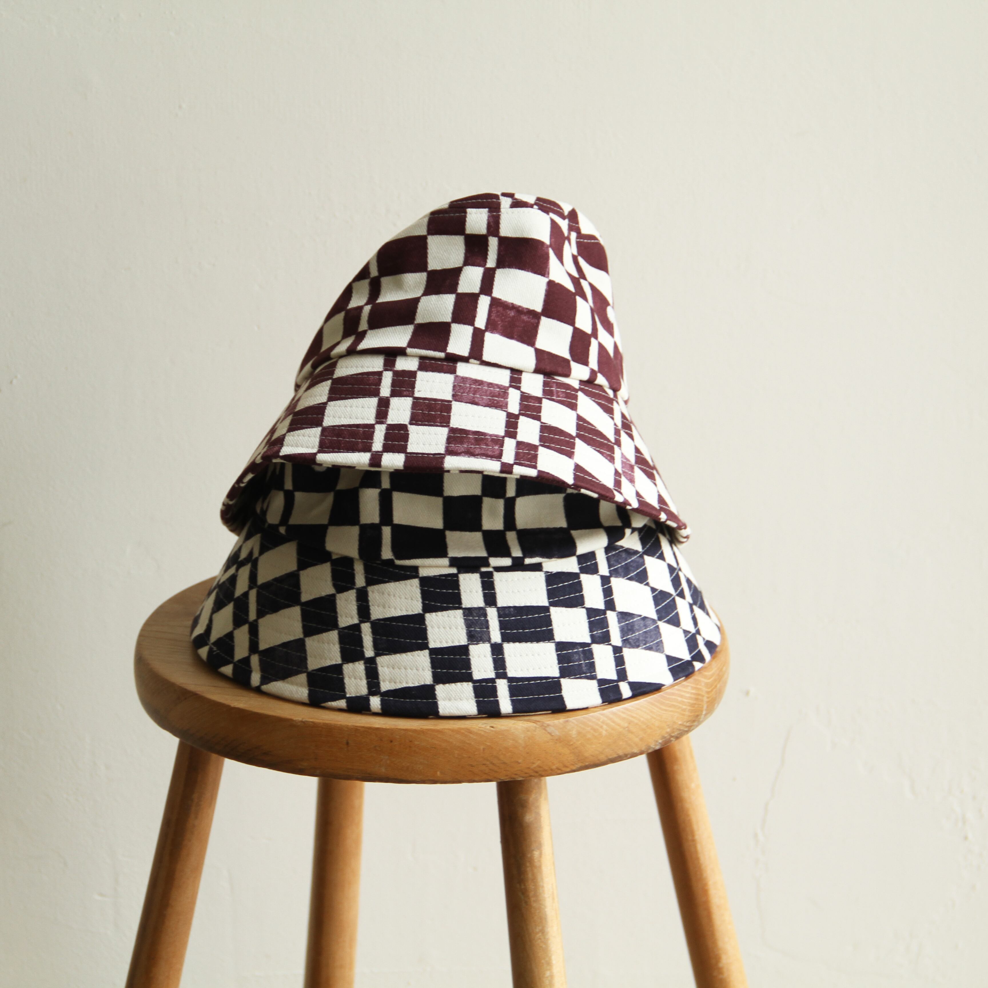PHEENY Checkered bucket hat | Terminal