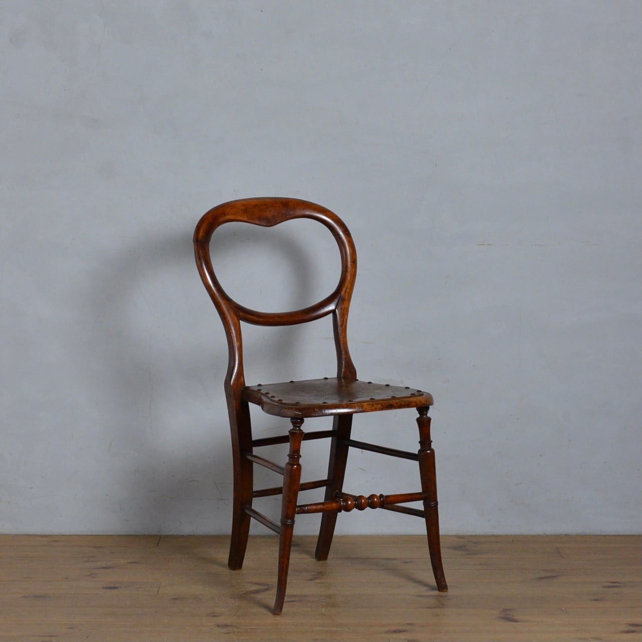 Balloon Back Chair / バルーン バック チェア〈ダイニング チェア