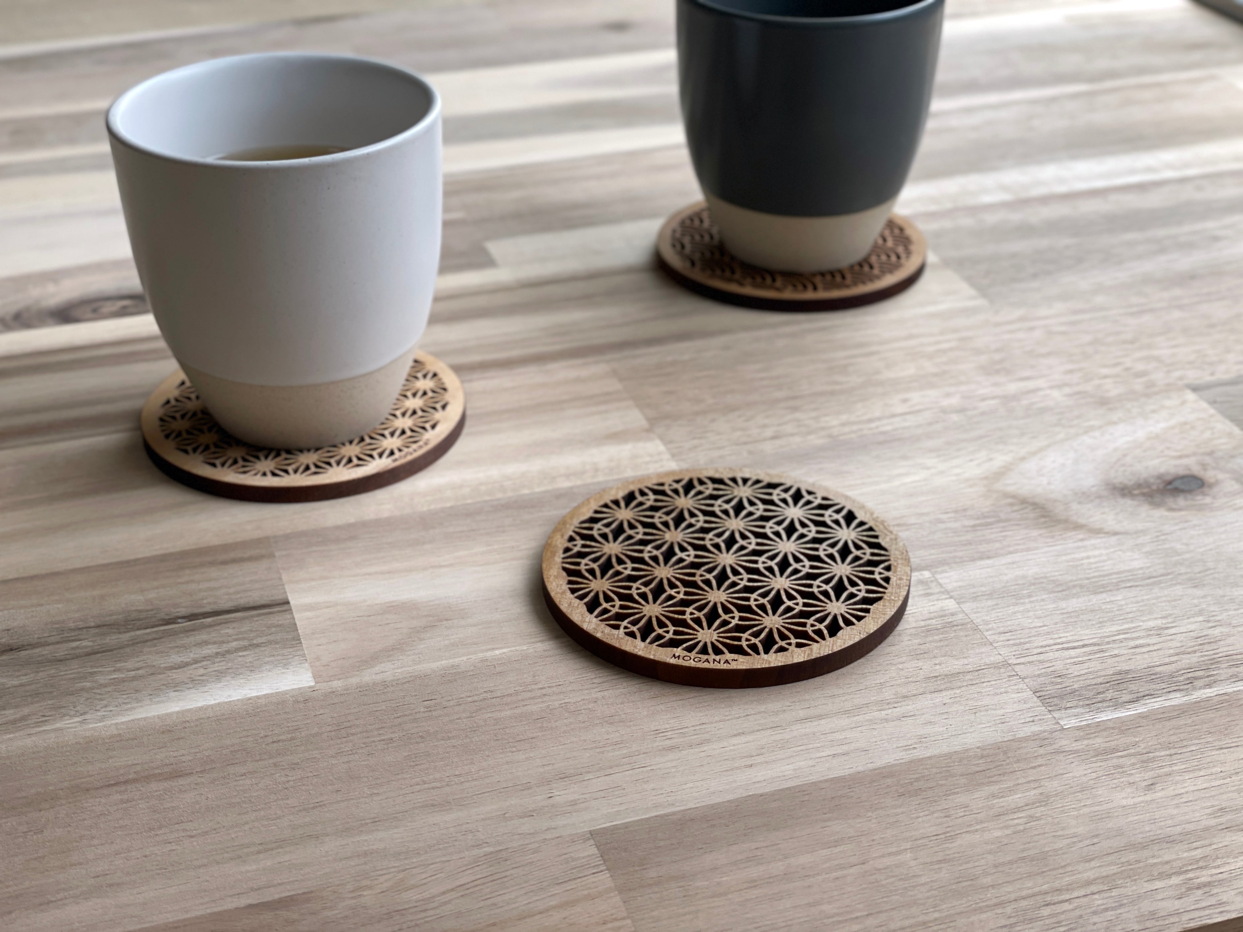 輪違い麻の葉（わちがいあさのは）】天然木和柄コースター | MOGANA™️