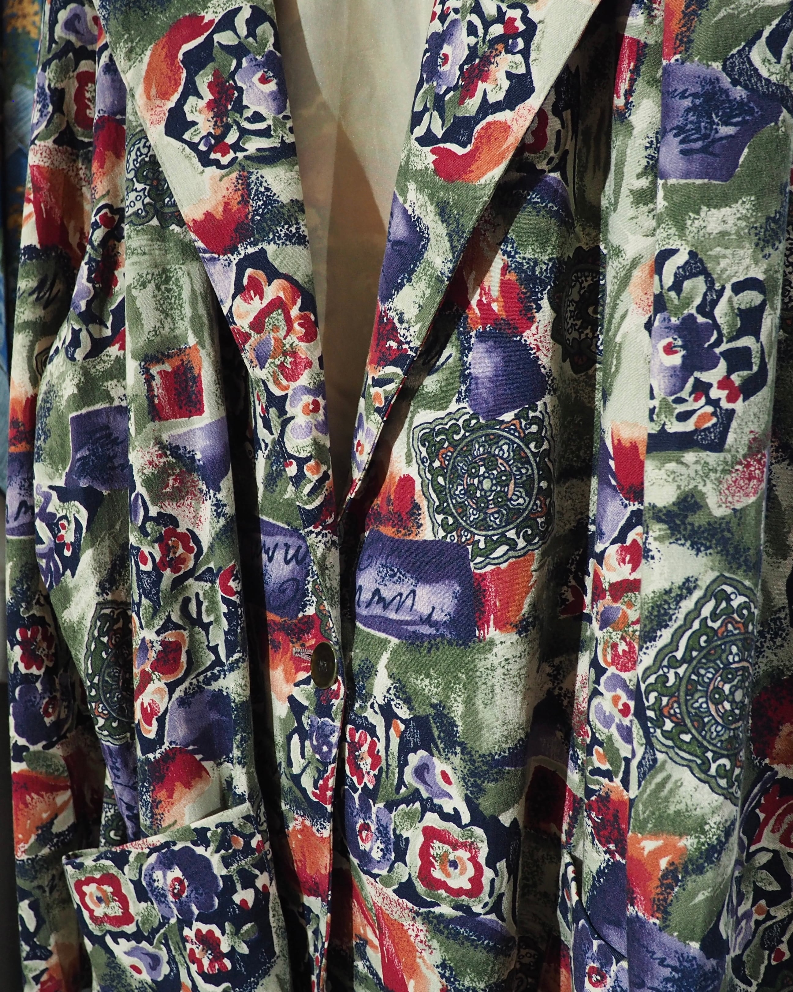 ” Made in USA ” Beautiful Botanical Flower painted vintage loose jacket