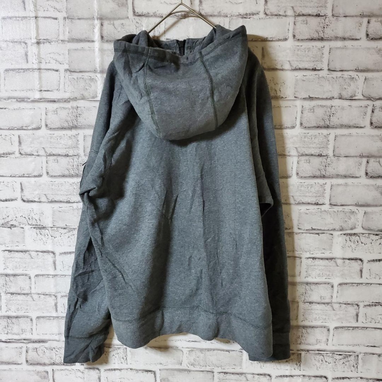 【ナイキ】パーカー　アウトドア　スポーツ