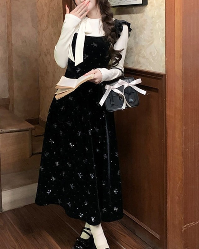 シャイニーリボンフリルベルベットワンピース　25W08387