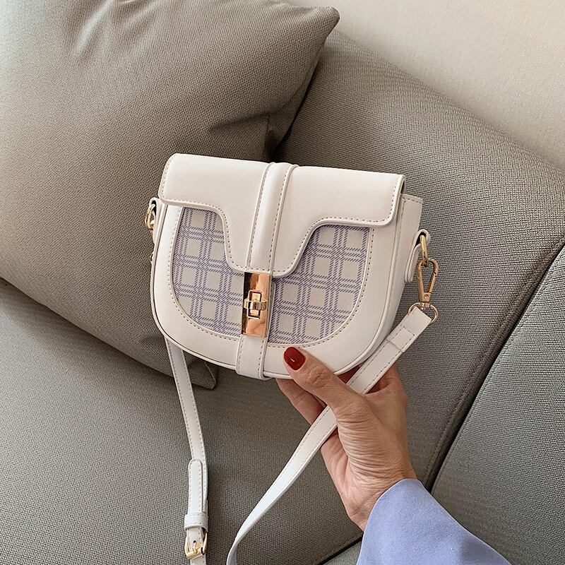 eignレディーススモールバッグ2020人気の新しい波夏シンプルなシングルショルダーメッセンジャーバッグネット赤ファッションサドルバッグ Tiancai_Wing_Bag9532947