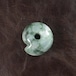 糸魚川翡翠 まがたま まる勾玉  14.3g Green Jadeite Magatama 