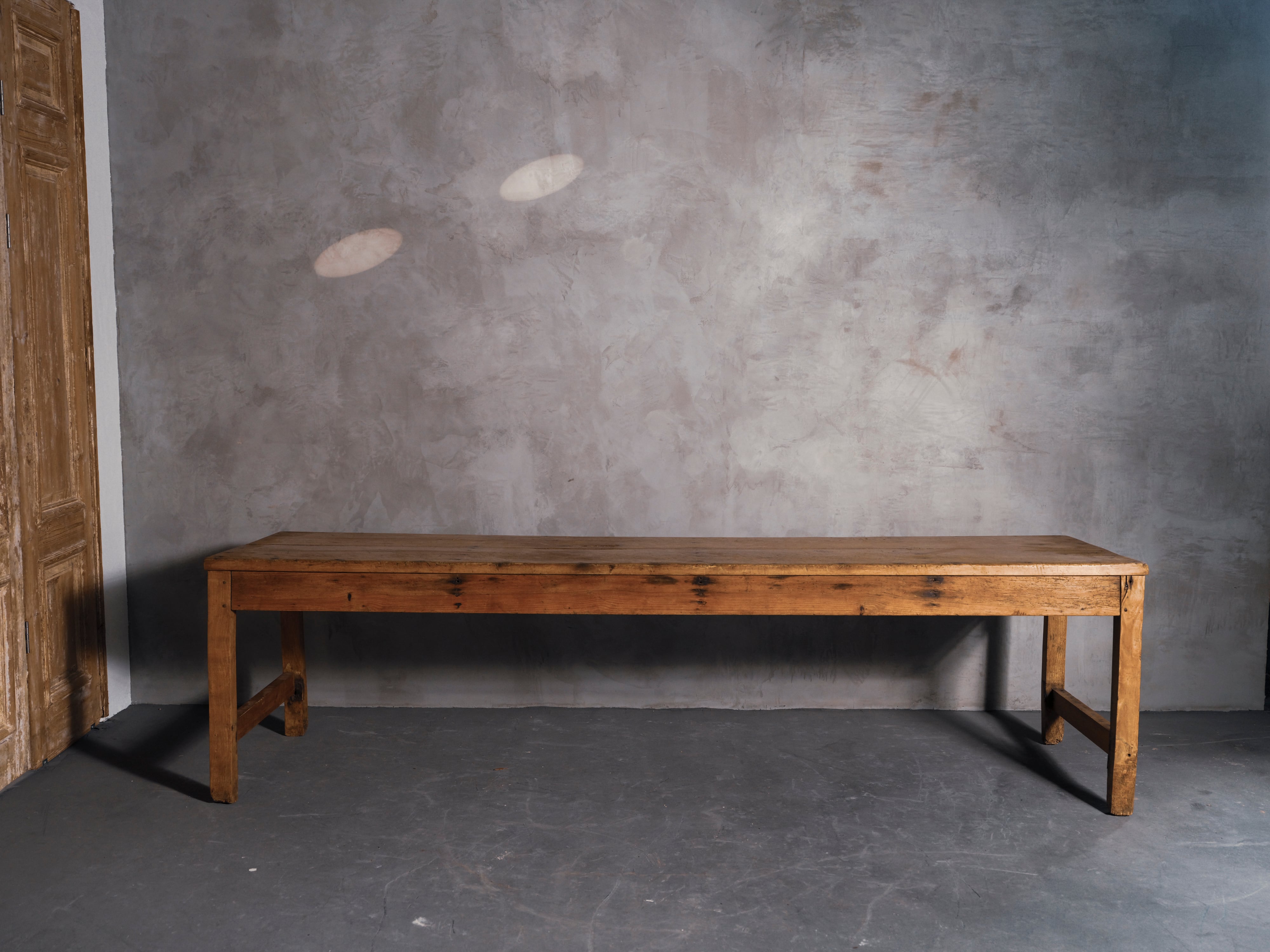 ワークテーブル/アンティーク/テーブル/作業台/机/家具/インテリア/店舗什器/アクセサリー/洋服/撮影背景/アパレル